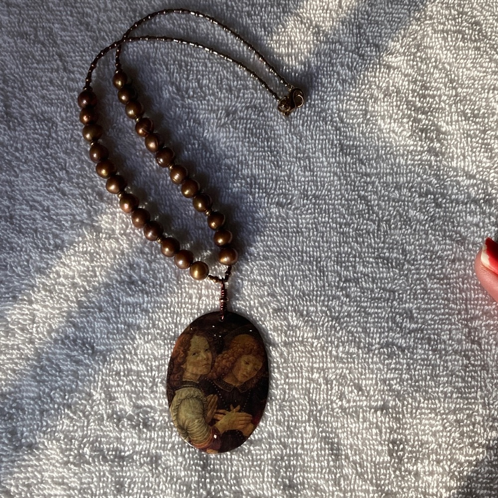 Fresh water Copper colored pearl Necklace with Artistic Pendant